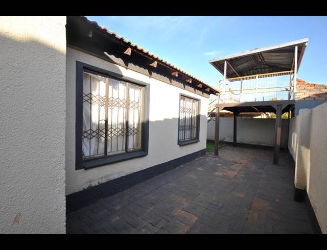 4 BEDROOM HOUSE FOR SALE IN DAWN PARK